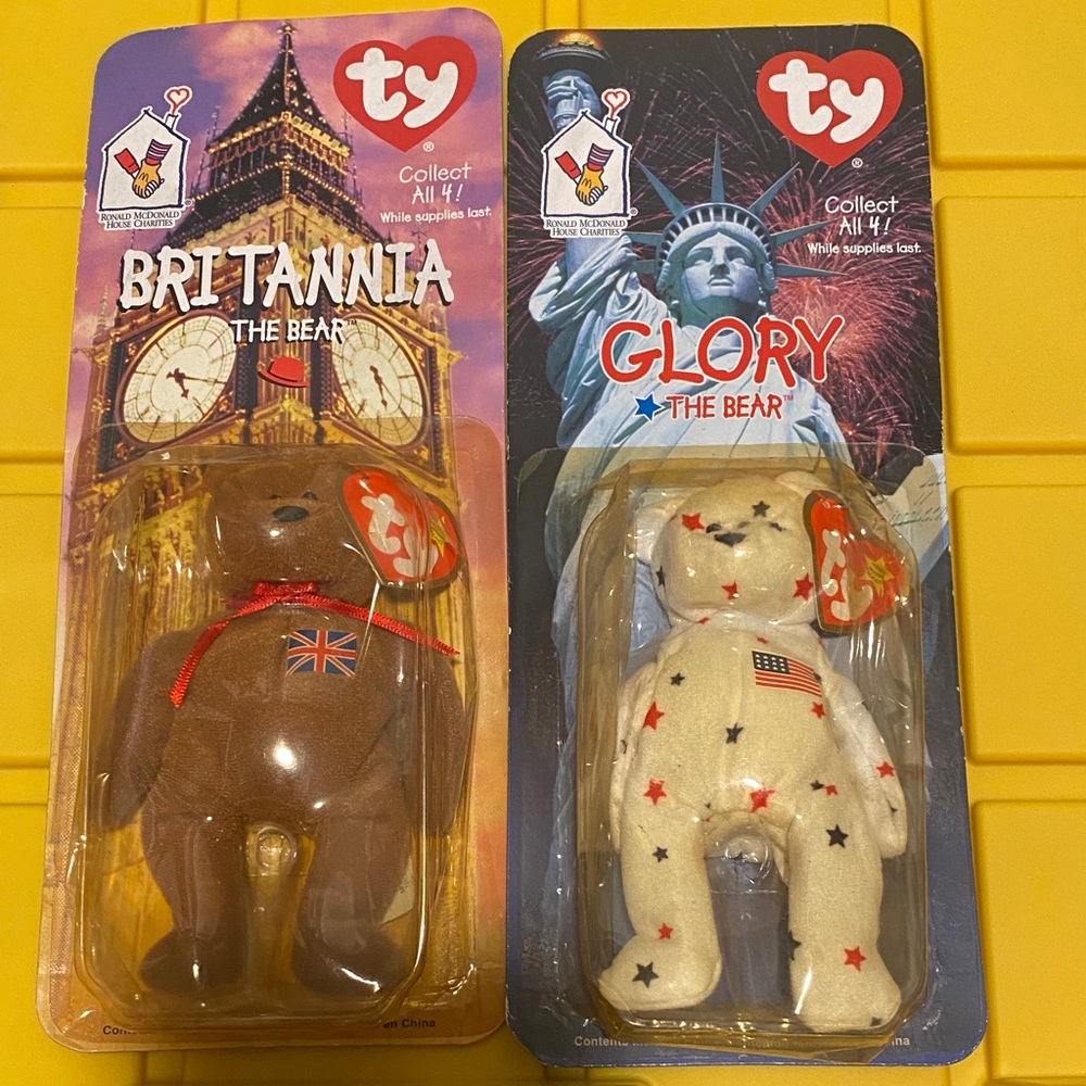 Ty Britannia Brown Bear and Glory Cream Bear Set